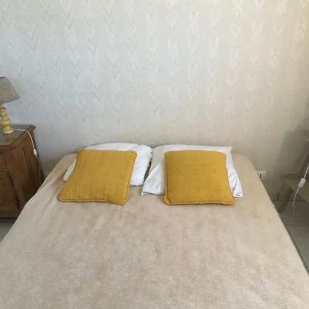 - T3 Avec Terrasse Et Parking - Fr-1-319-5 Appartement